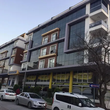 Sehir Merkezinde 1+1 Lueks Daire 库萨达斯